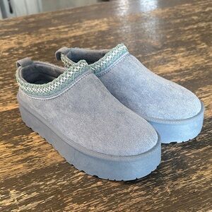Girl’s Mudd Clogs